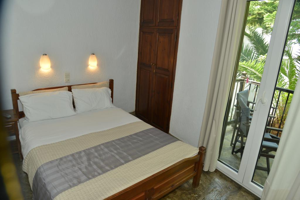 Hotel Anelli Скопелос Екстериор снимка