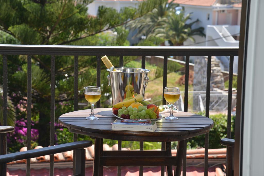 Hotel Anelli Скопелос Екстериор снимка